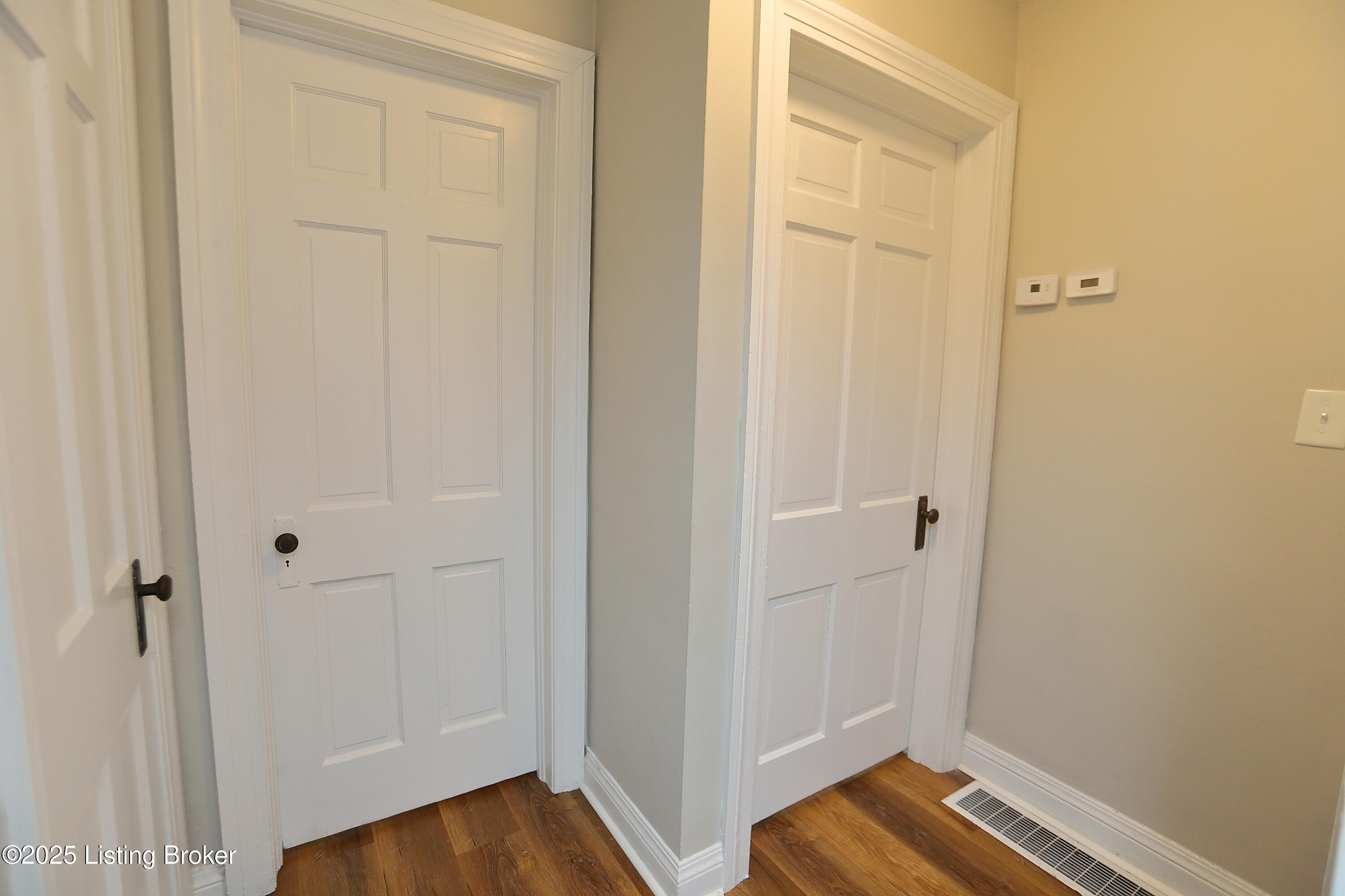 1024 Berry Blvd, Louisville, Kentucky image 19