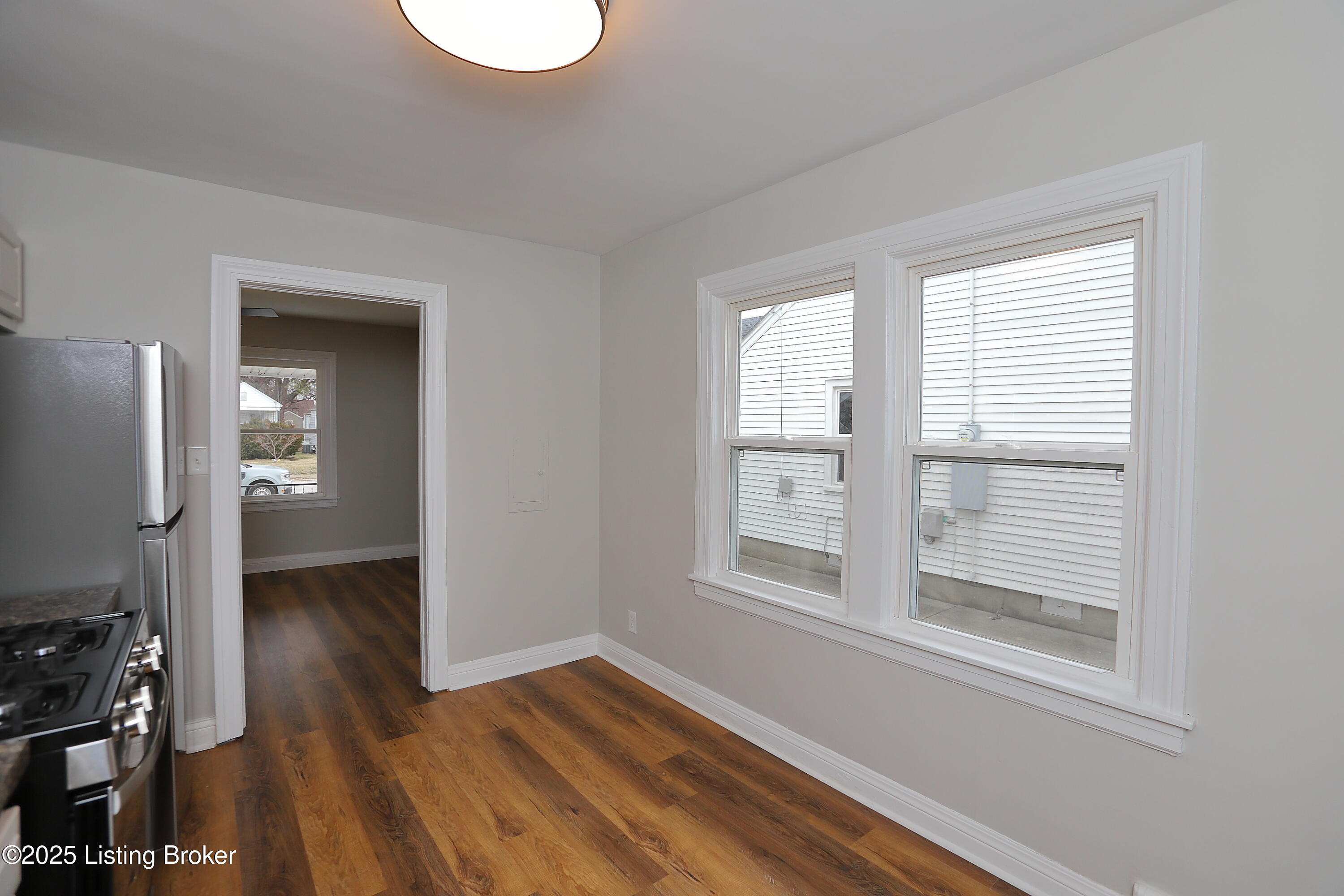 1024 Berry Blvd, Louisville, Kentucky image 10