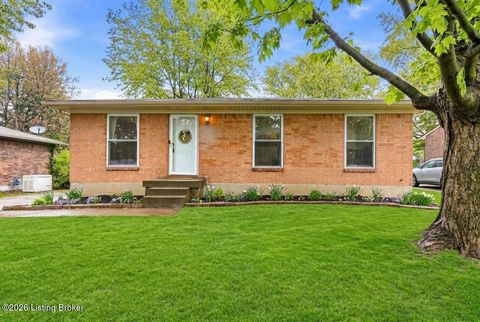 Photo of 10203 Waycross Ave, Louisville, KY 40229 (MLS # 1715986)