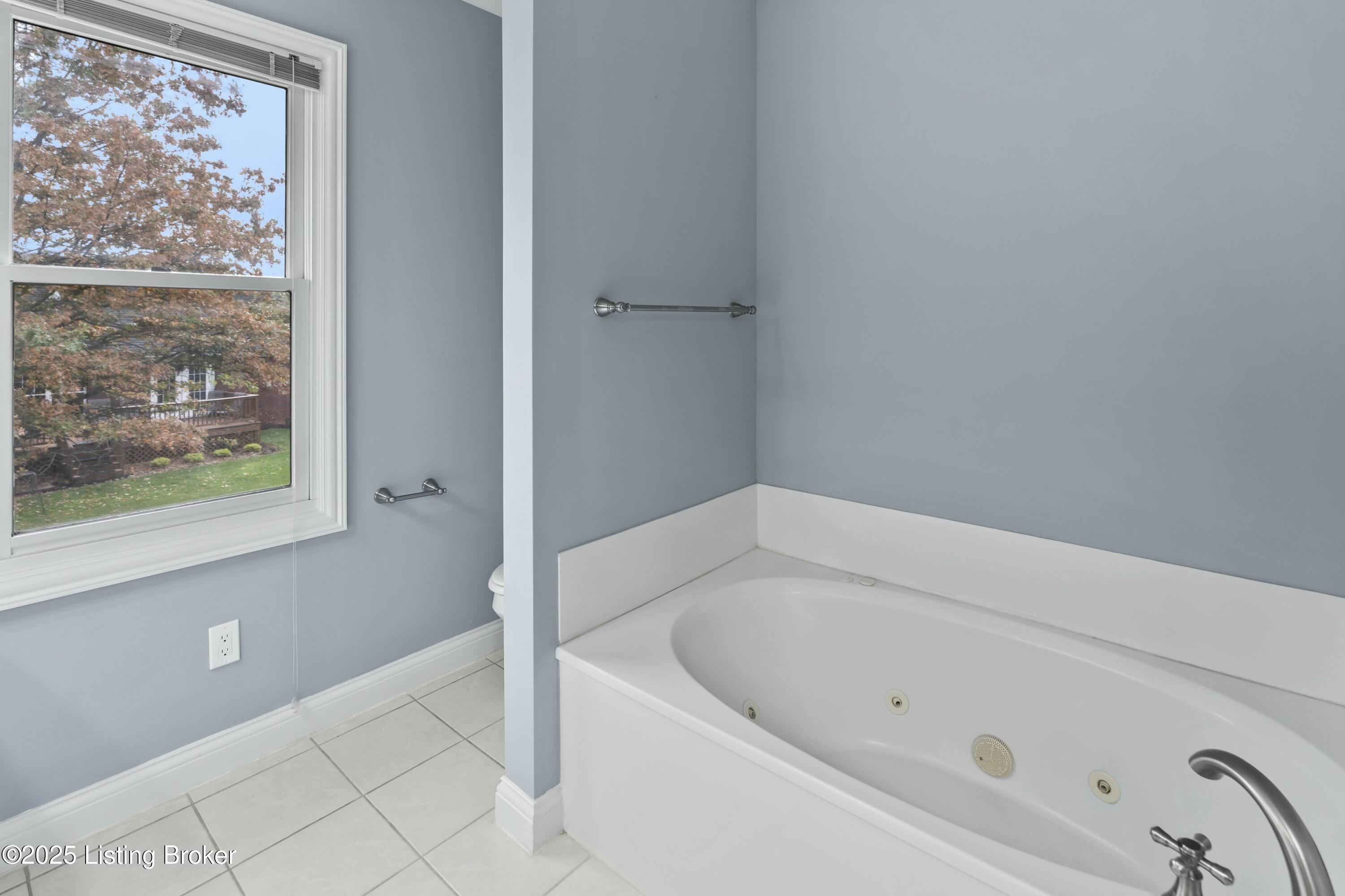 4007 Greenbrook Ct, Louisville, Kentucky image 23