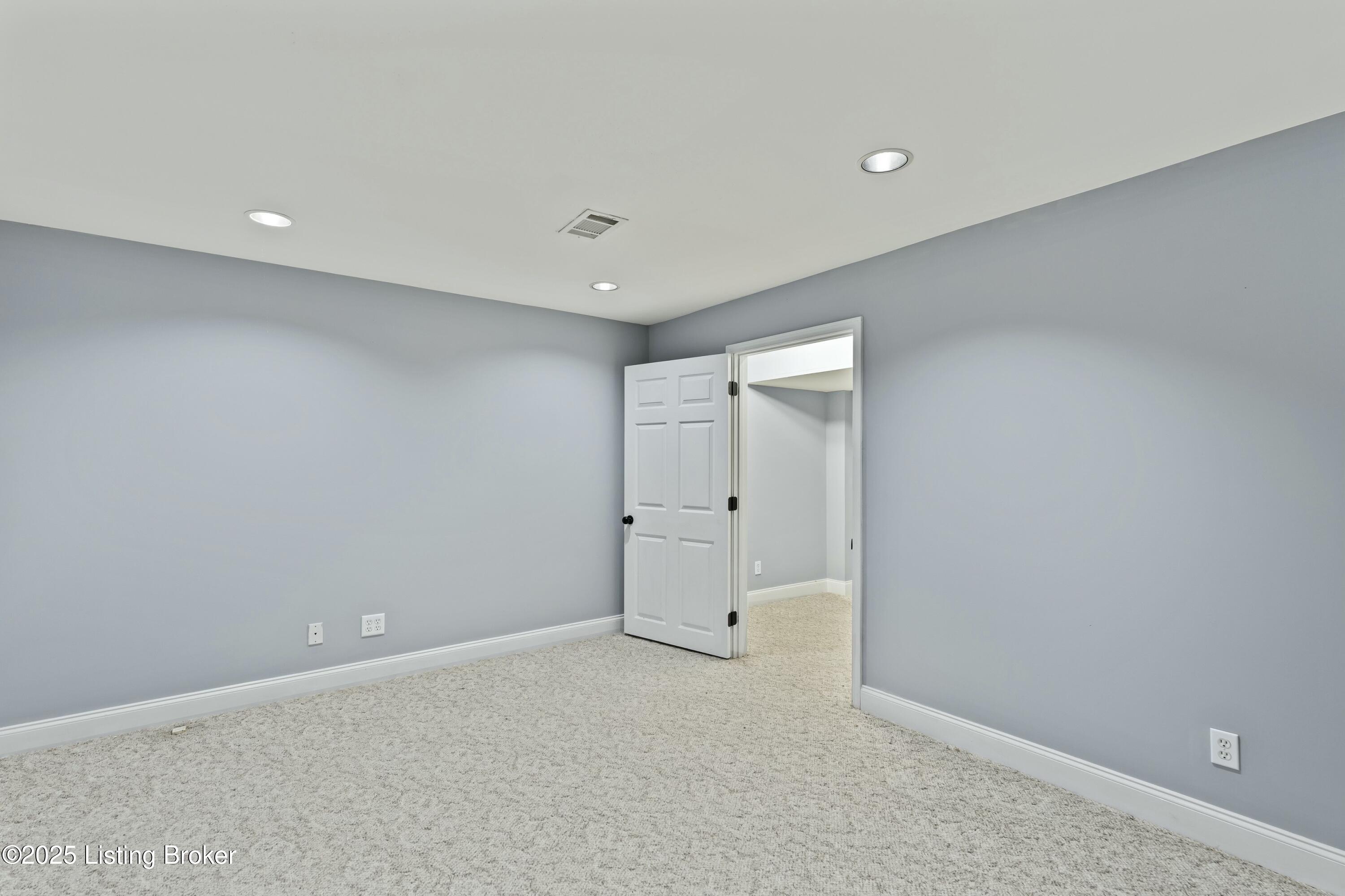 4007 Greenbrook Ct, Louisville, Kentucky image 37