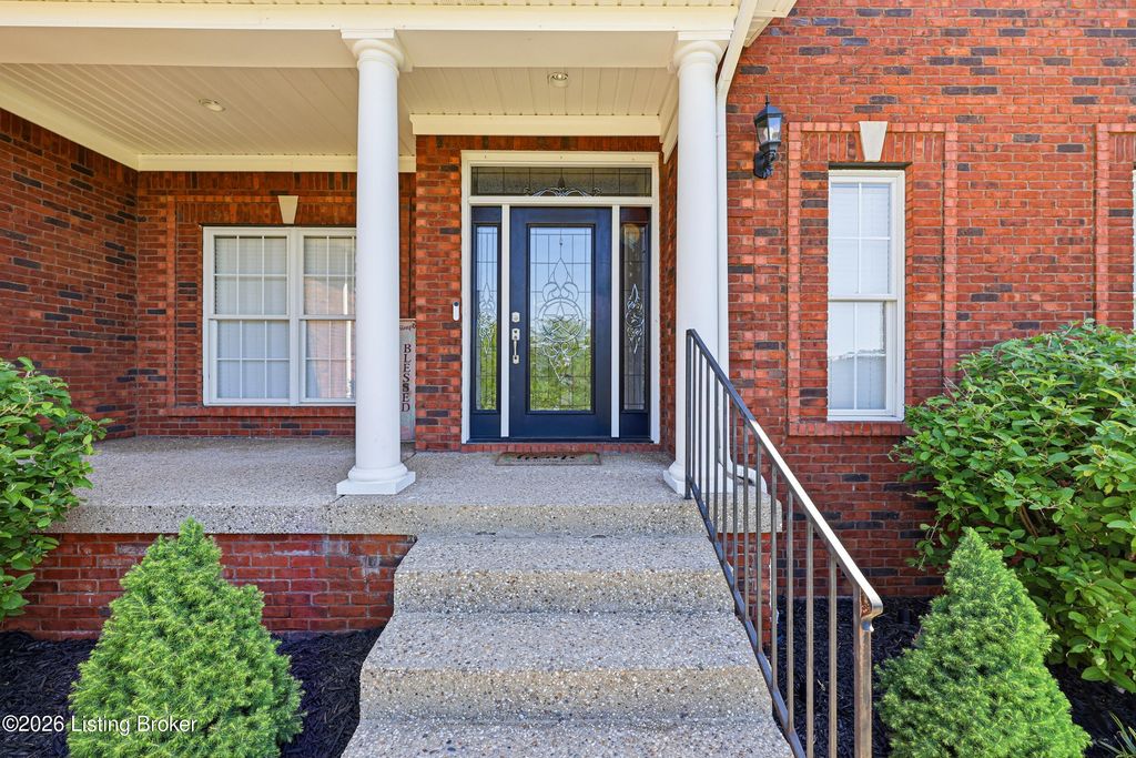 Photo of 6207 Perrin Dr, Crestwood, KY 40014 (MLS # 1717423)