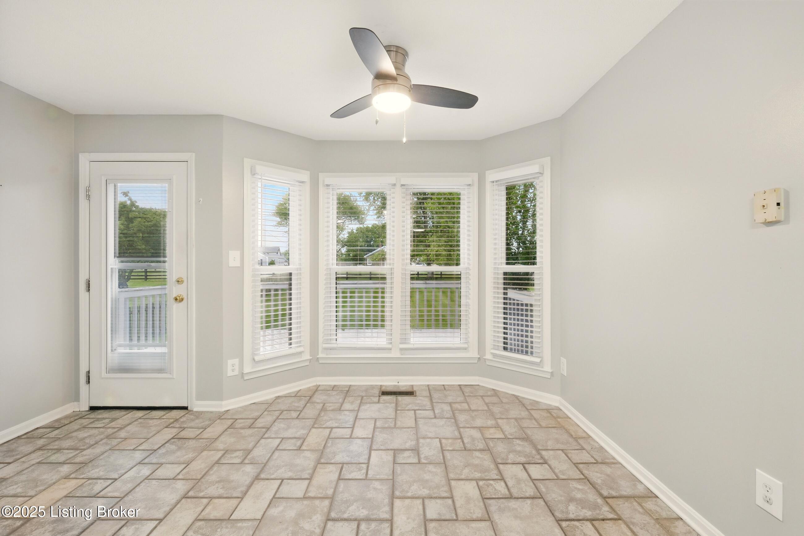 5121 Oaklawn Park Dr, Louisville, Kentucky image 10