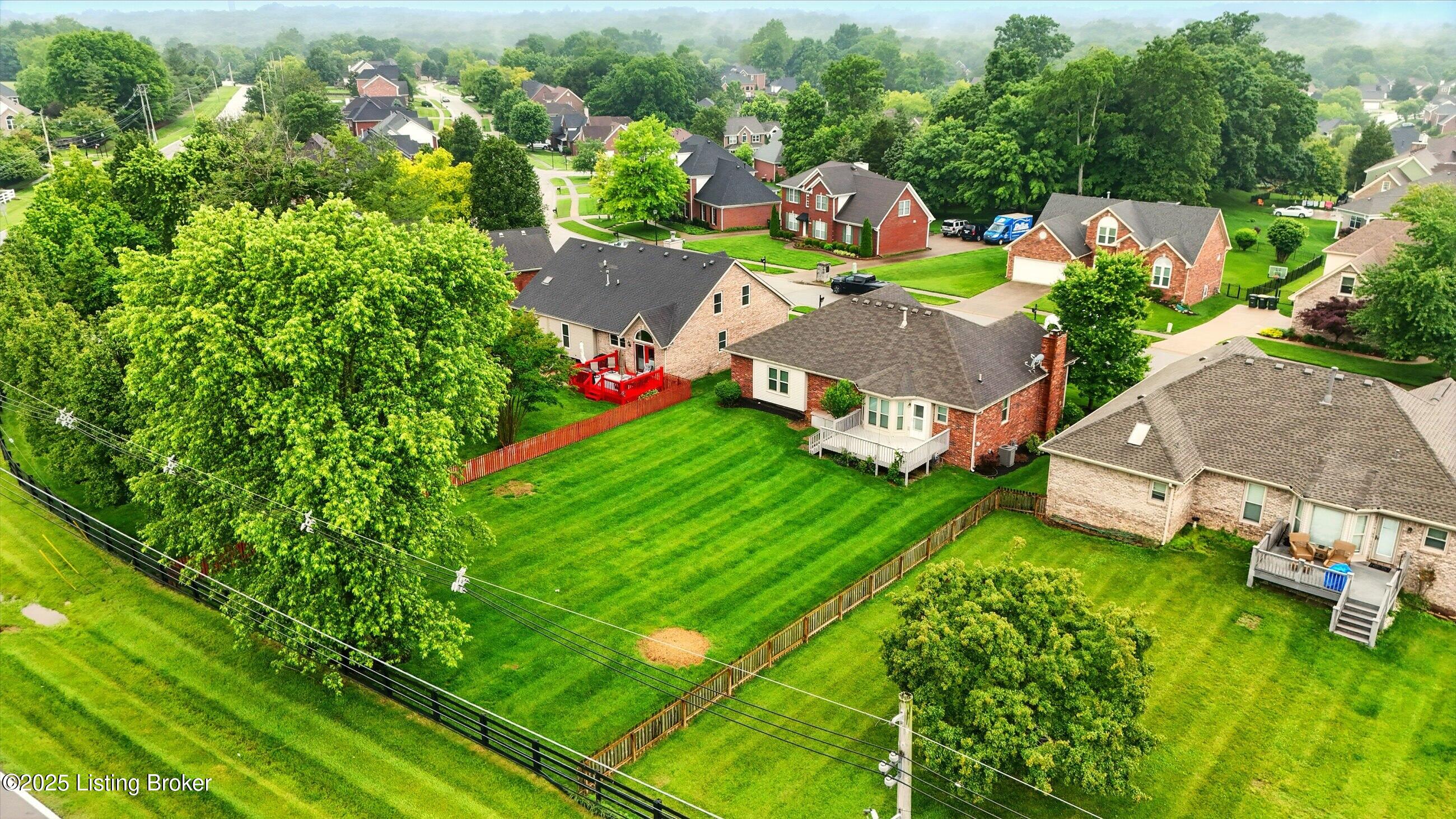 5121 Oaklawn Park Dr, Louisville, Kentucky image 38