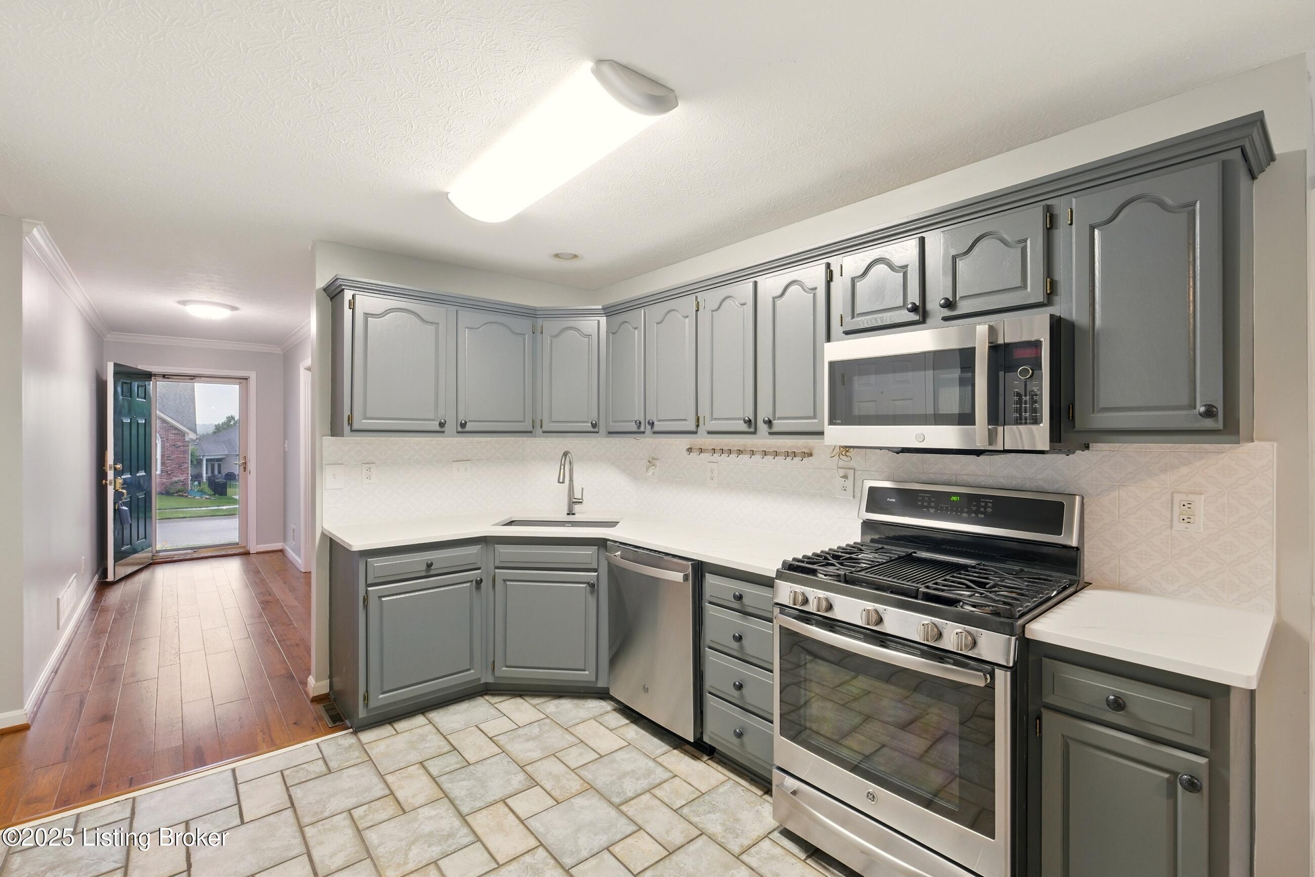 5121 Oaklawn Park Dr, Louisville, Kentucky image 12