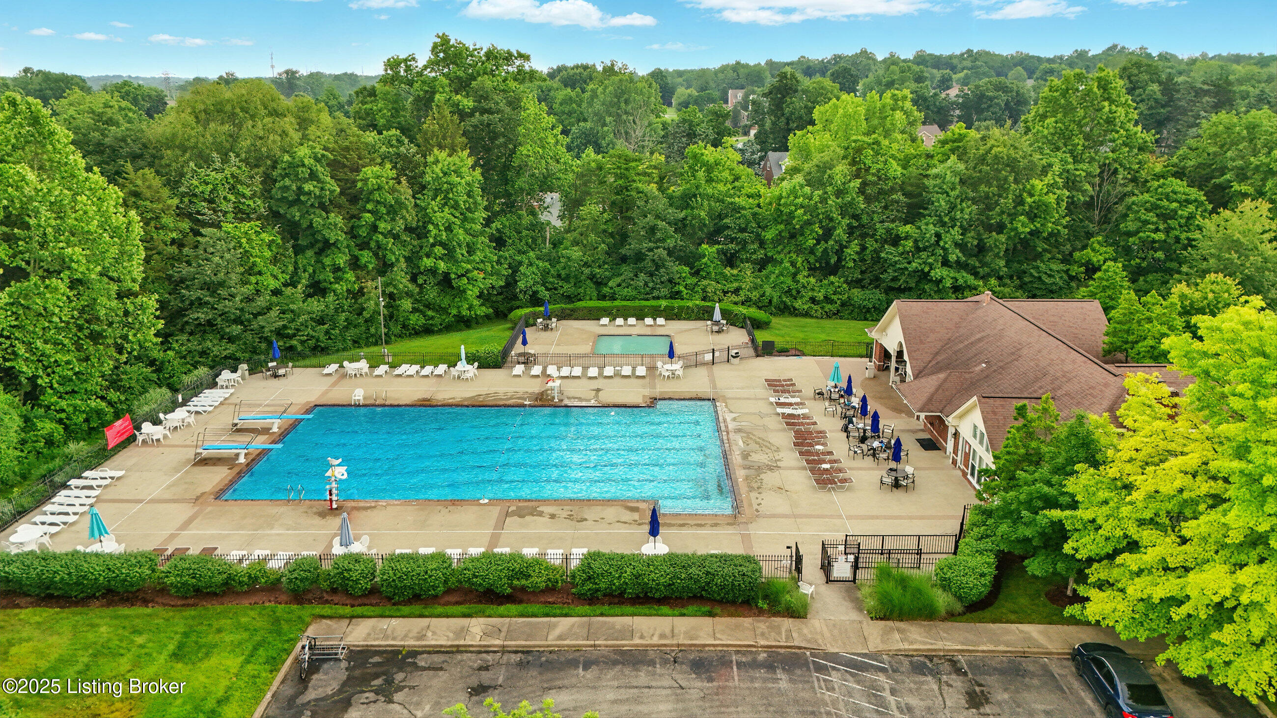 5121 Oaklawn Park Dr, Louisville, Kentucky image 40