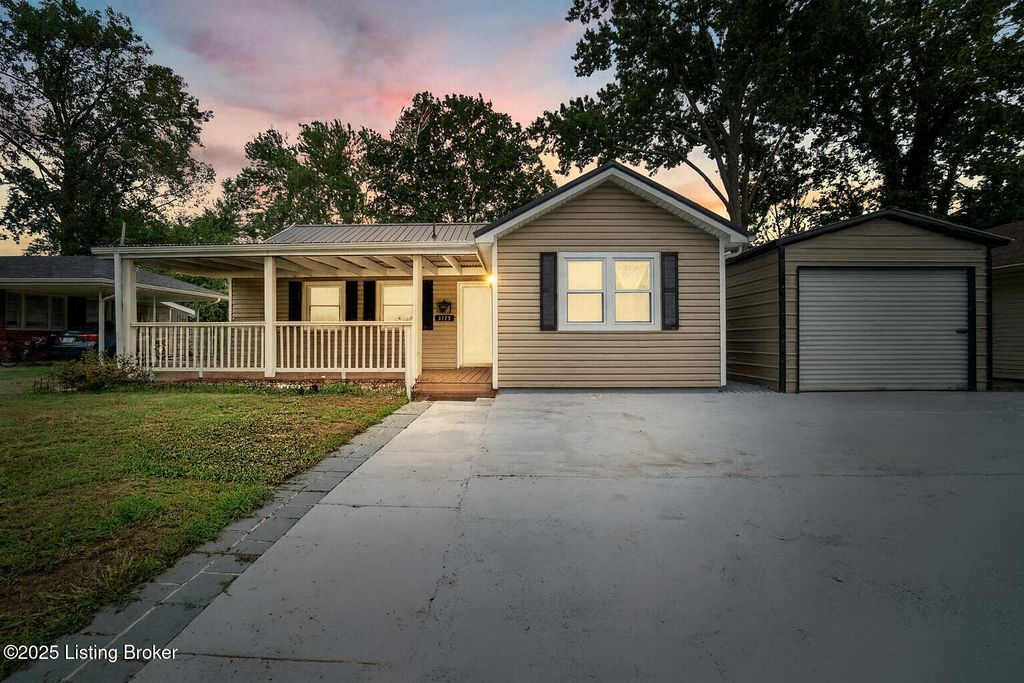 Photo of 3115 Radiance Rd, Louisville, KY 40220 (MLS # 1704983)