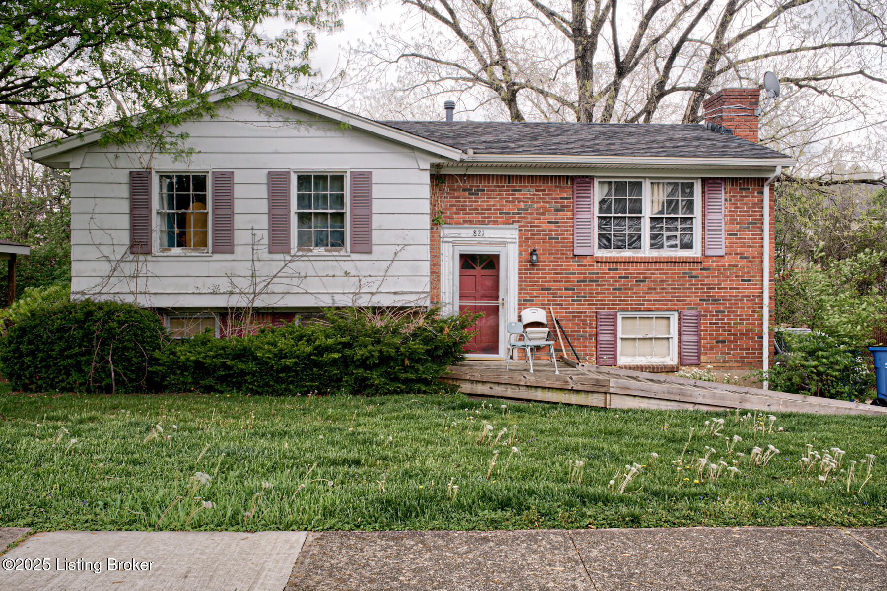 821 Creekvalley Rd, Louisville, Pennsylvania image 1