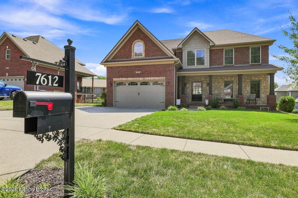 Photo of 7612 Aspen Ridge Rd, Louisville, KY 40214 (MLS # 1729753)