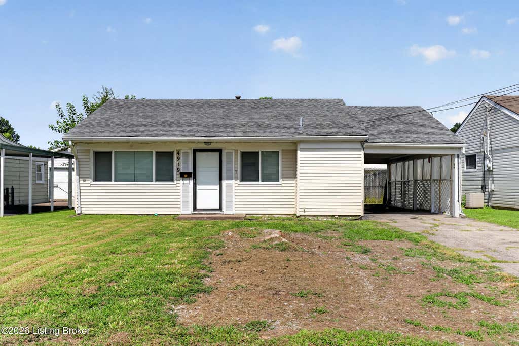 Photo of 4919 Warbler Way, Louisville, KY 40213 (MLS # 1725350)