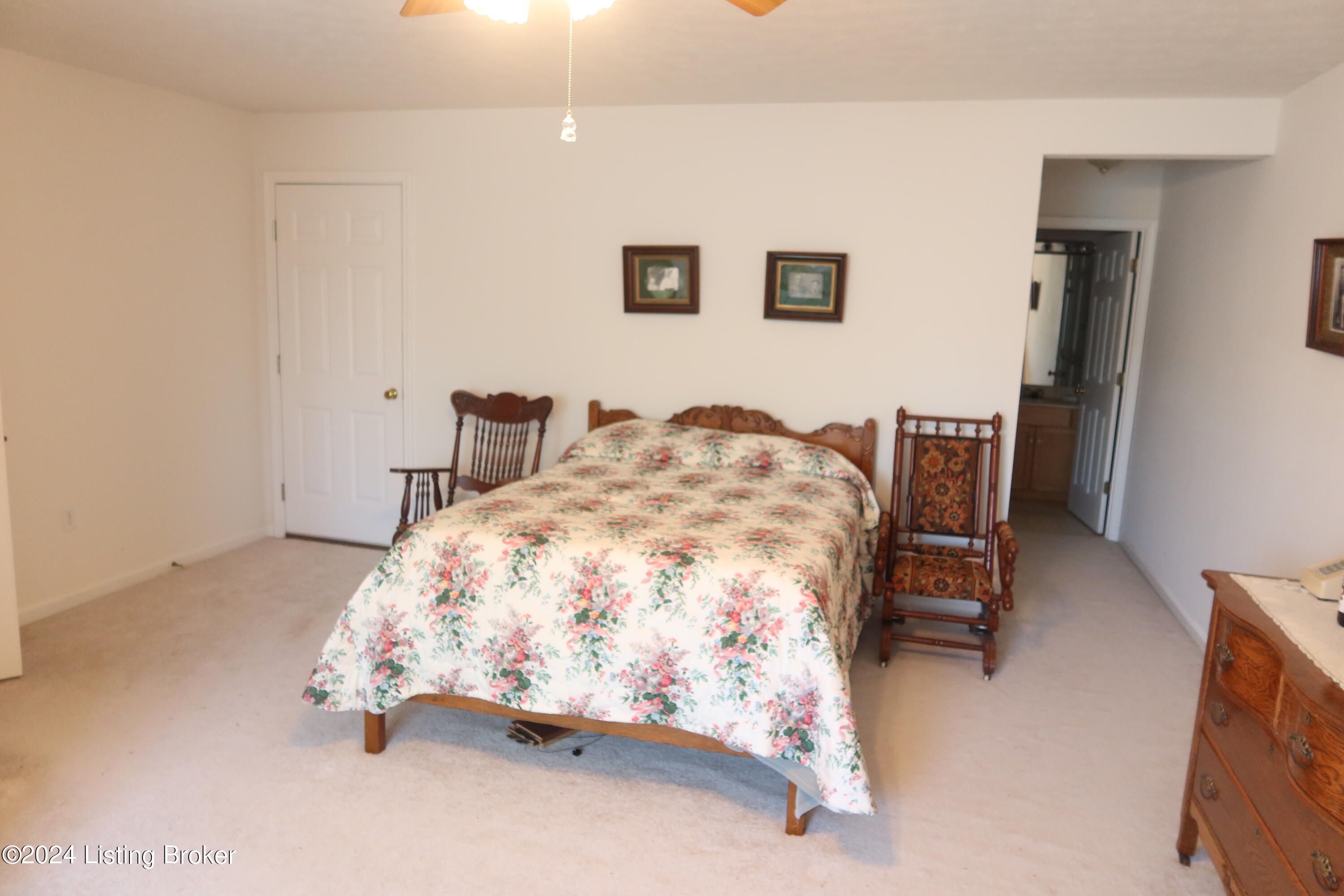 8711 Lough Dr, Louisville, Kentucky image 16