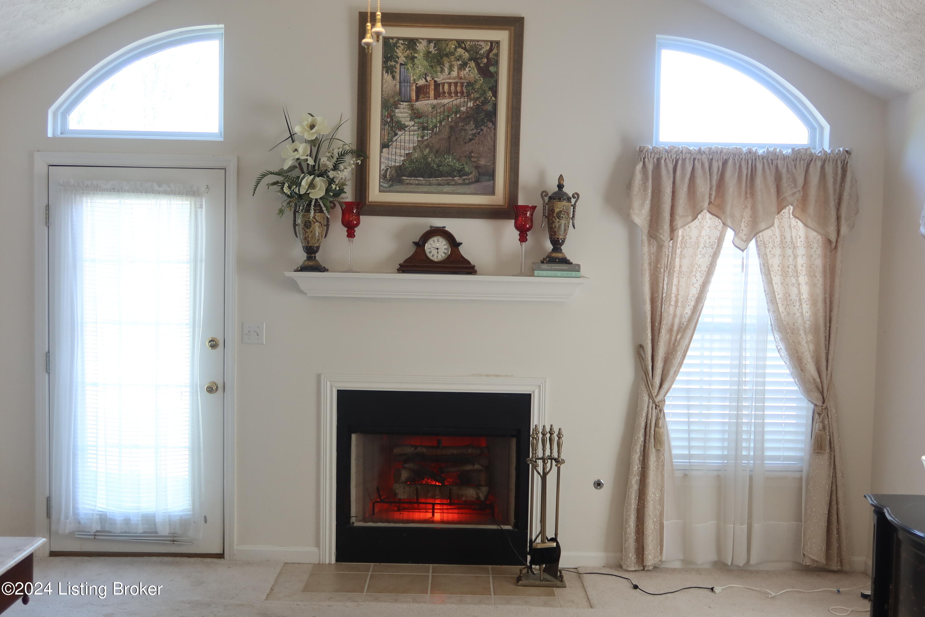 8711 Lough Dr, Louisville, Kentucky image 3