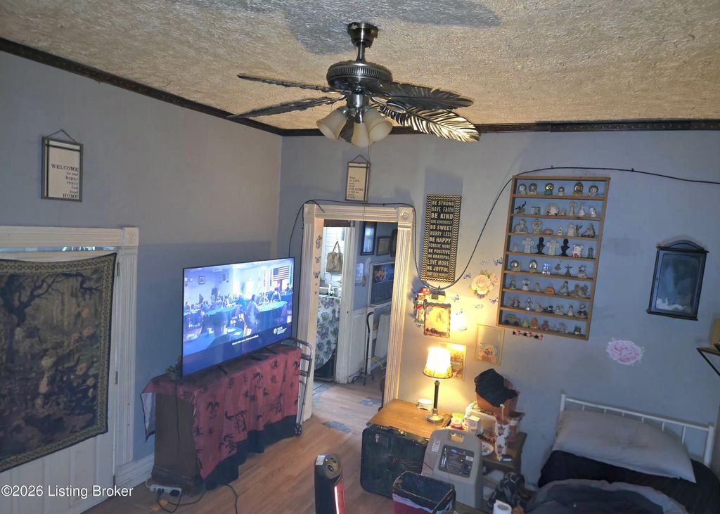 Photo of 2815 Garfield Ave, Louisville, KY 40212 (MLS # 1708251)