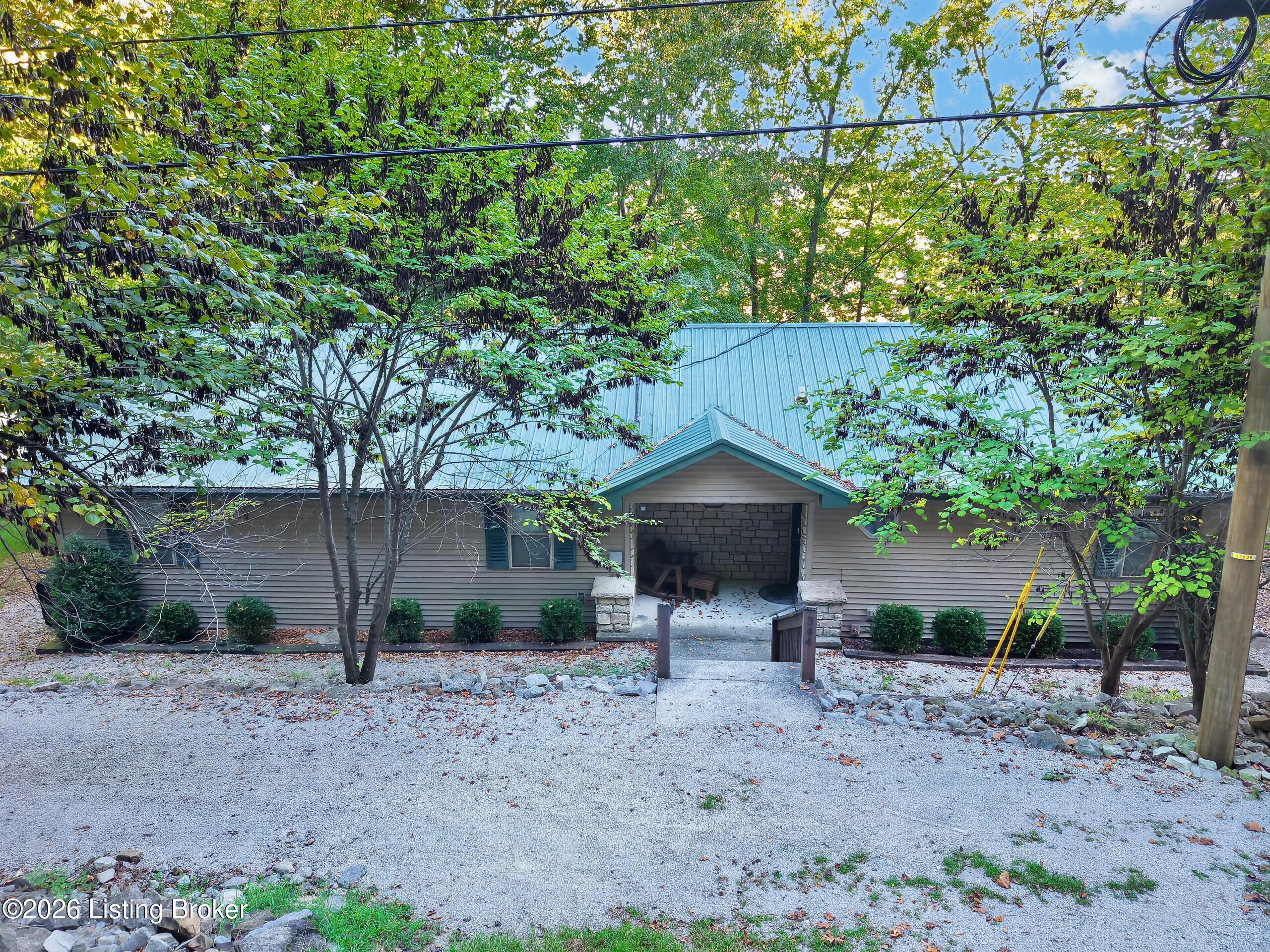 344 Lake Forest Ln