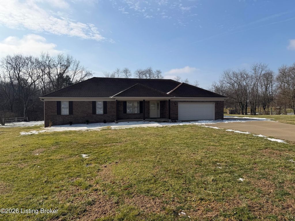 Photo of 1020 Seminole Ct, Bardstown, KY 40004 (MLS # 1708894)