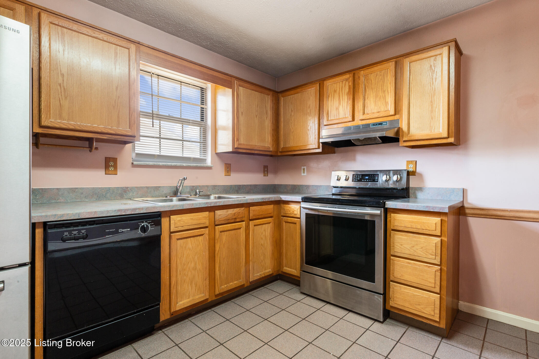 145 Bigwood Way, Louisville, Kentucky image 23