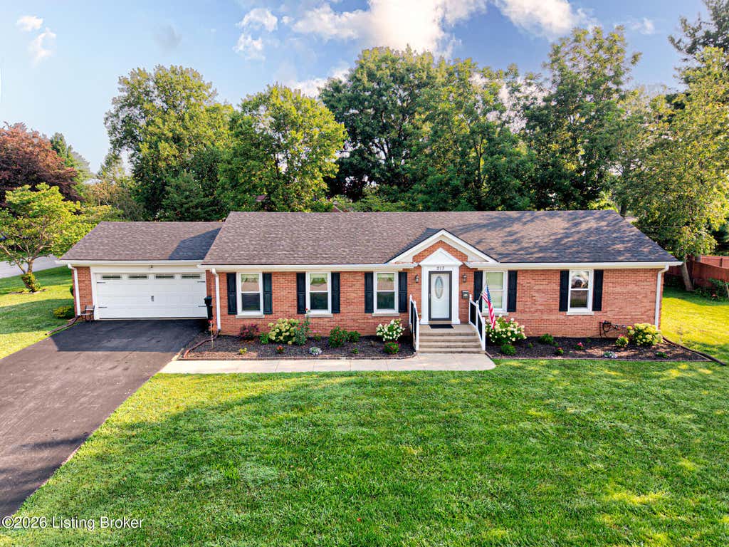 Photo of 213 Pocahontas Trail, Georgetown, KY 40324 (MLS # 1724908)