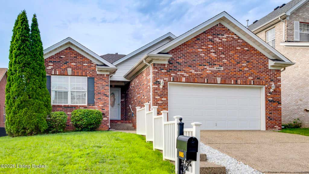 Photo of 8405 Sunny Stone Ln, Louisville, KY 40299 (MLS # 1721349)