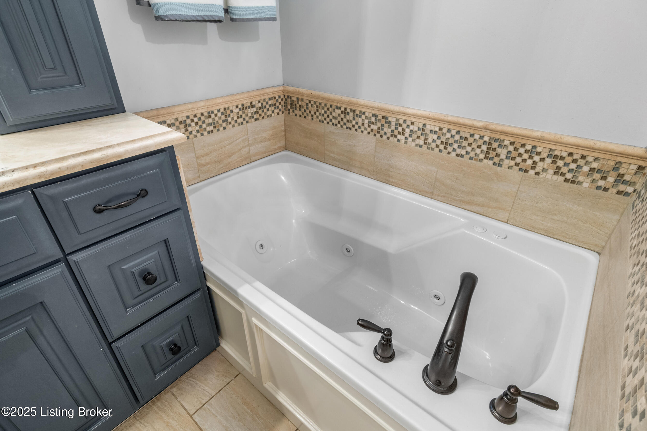 10726 Impatiens St, Prospect, Pennsylvania image 33