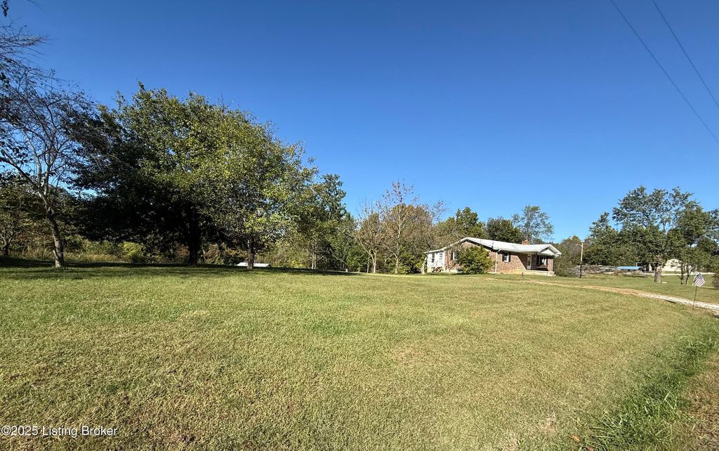 Photo of 1198 Lee Miller Rd, Leitchfield, KY 42754 (MLS # 1715548)
