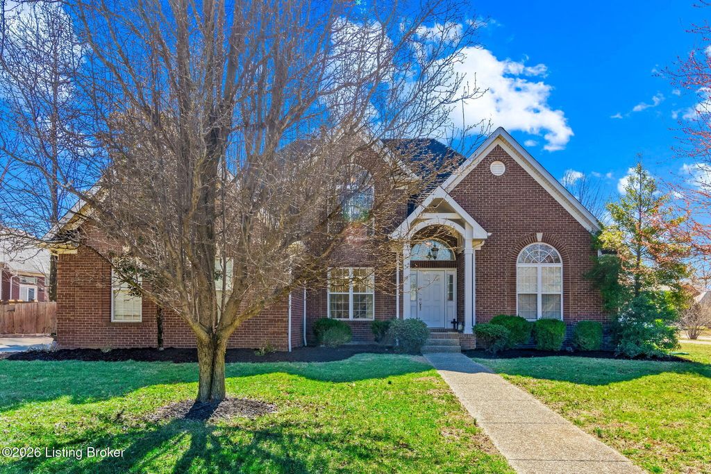 Photo of 3202 S Winchester Acres Rd, Louisville, KY 40223 (MLS # 1709467)