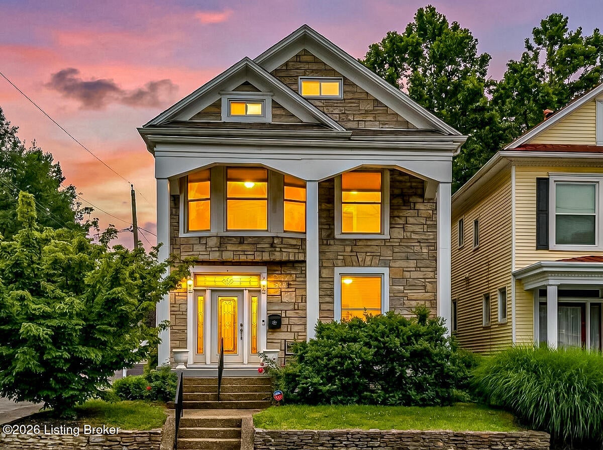 1332 Winter Ave