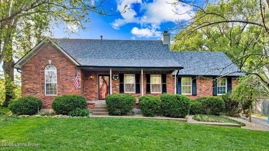 Photo of 3314 Hunsinger Ln, Louisville, KY 40220 (MLS # 1714560)