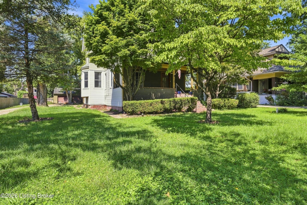 Photo of 4708 S 2nd St, Louisville, KY 40214 (MLS # 1726986)