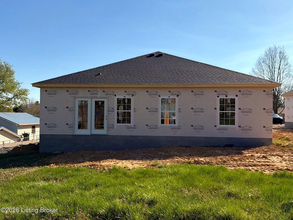 Photo of 333B First St, Vine Grove, KY 40175 (MLS # 1713028)