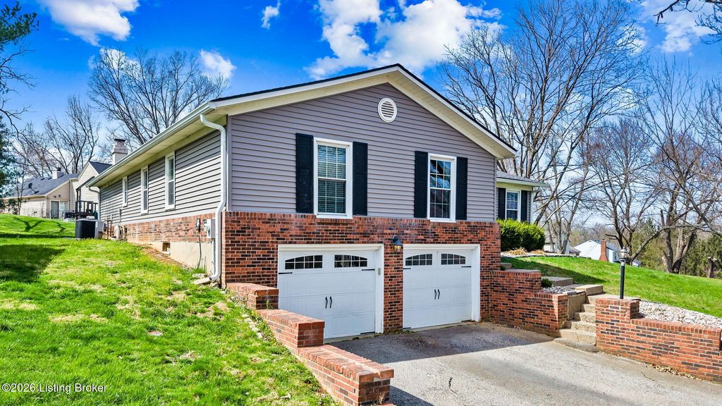 Photo of 1206 Burnt Hill Rd, Goshen, KY 40026 (MLS # 1712565)