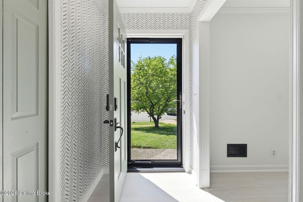 Photo of 8803 Halford Way, Louisville, KY 40299 (MLS # 1715162)