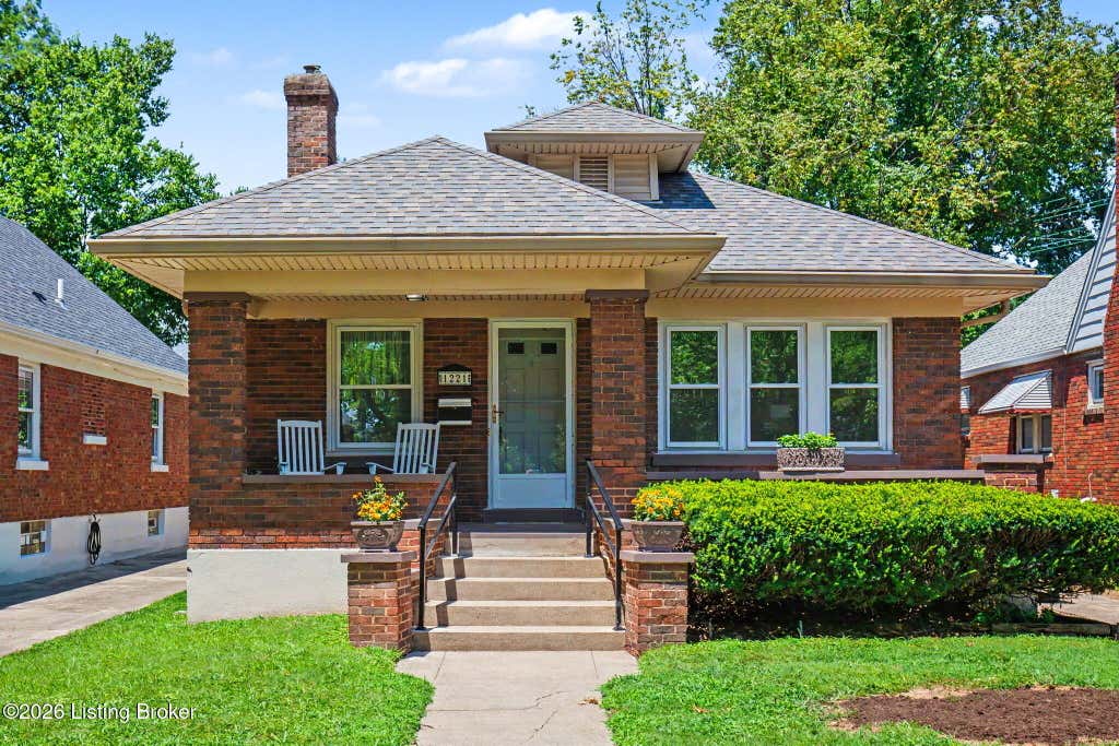 Photo of 1221 Union Ave, Louisville, KY 40213 (MLS # 1724293)