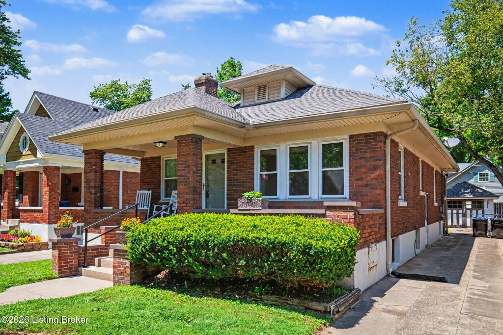 Photo of 1221 Union Ave, Louisville, KY 40213 (MLS # 1724293)