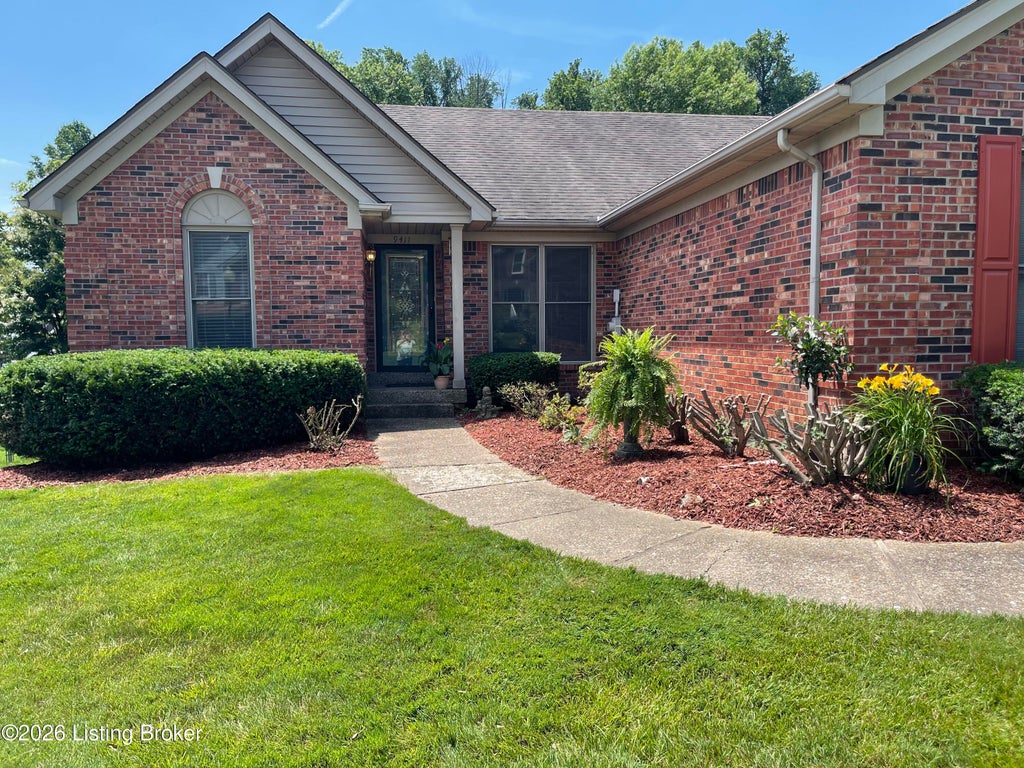 Photo of 9411 Stonelanding Pl, Louisville, KY 40272 (MLS # 1727319)