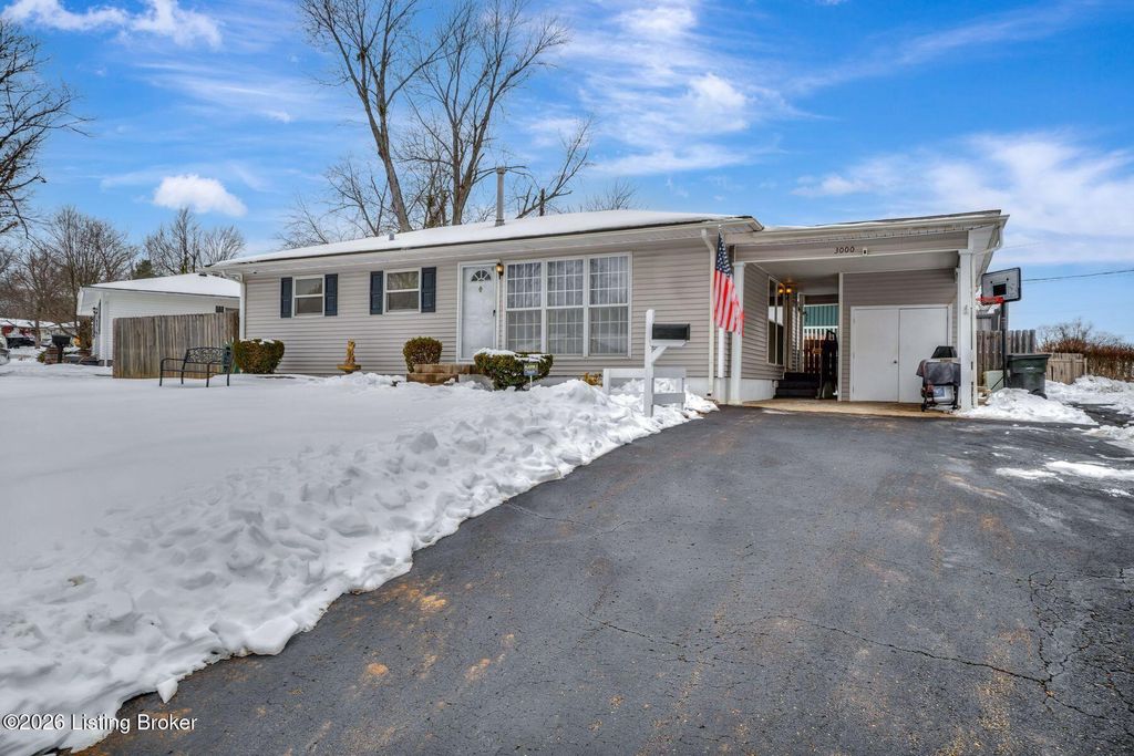 Photo of 3000 Lynnwood Way, Louisville, KY 40299 (MLS # 1708576)