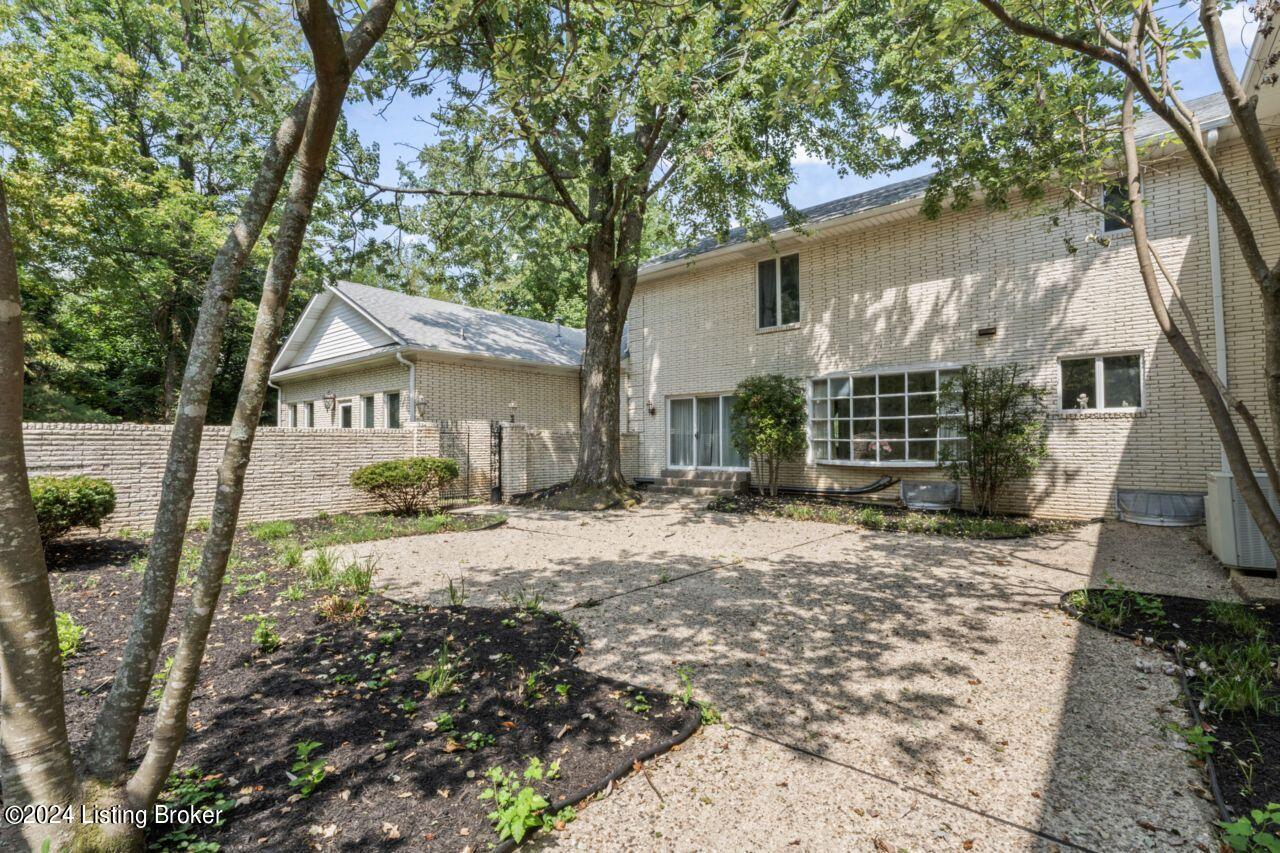 8904 Ayrshire Ave, Louisville, Kentucky image 20