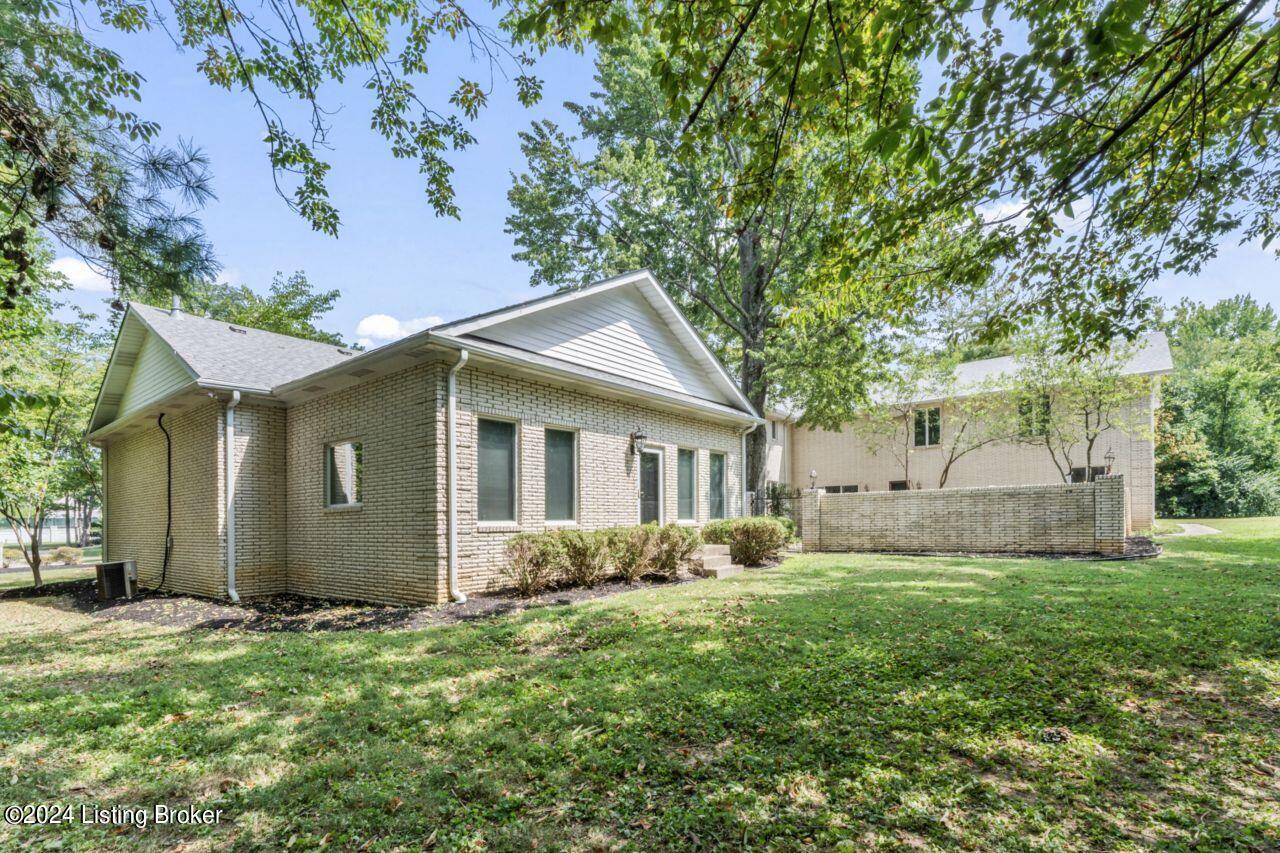 8904 Ayrshire Ave, Louisville, Kentucky image 17