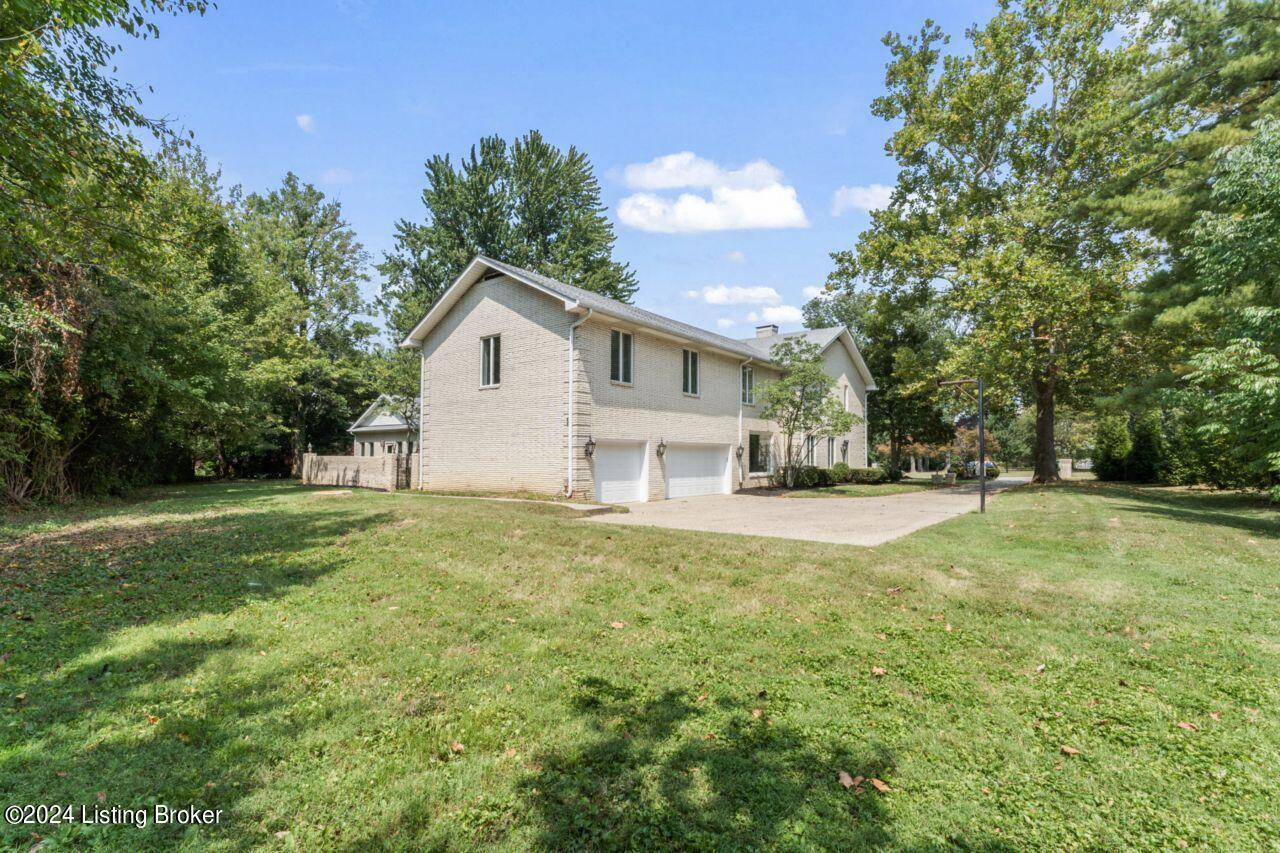 8904 Ayrshire Ave, Louisville, Kentucky image 22