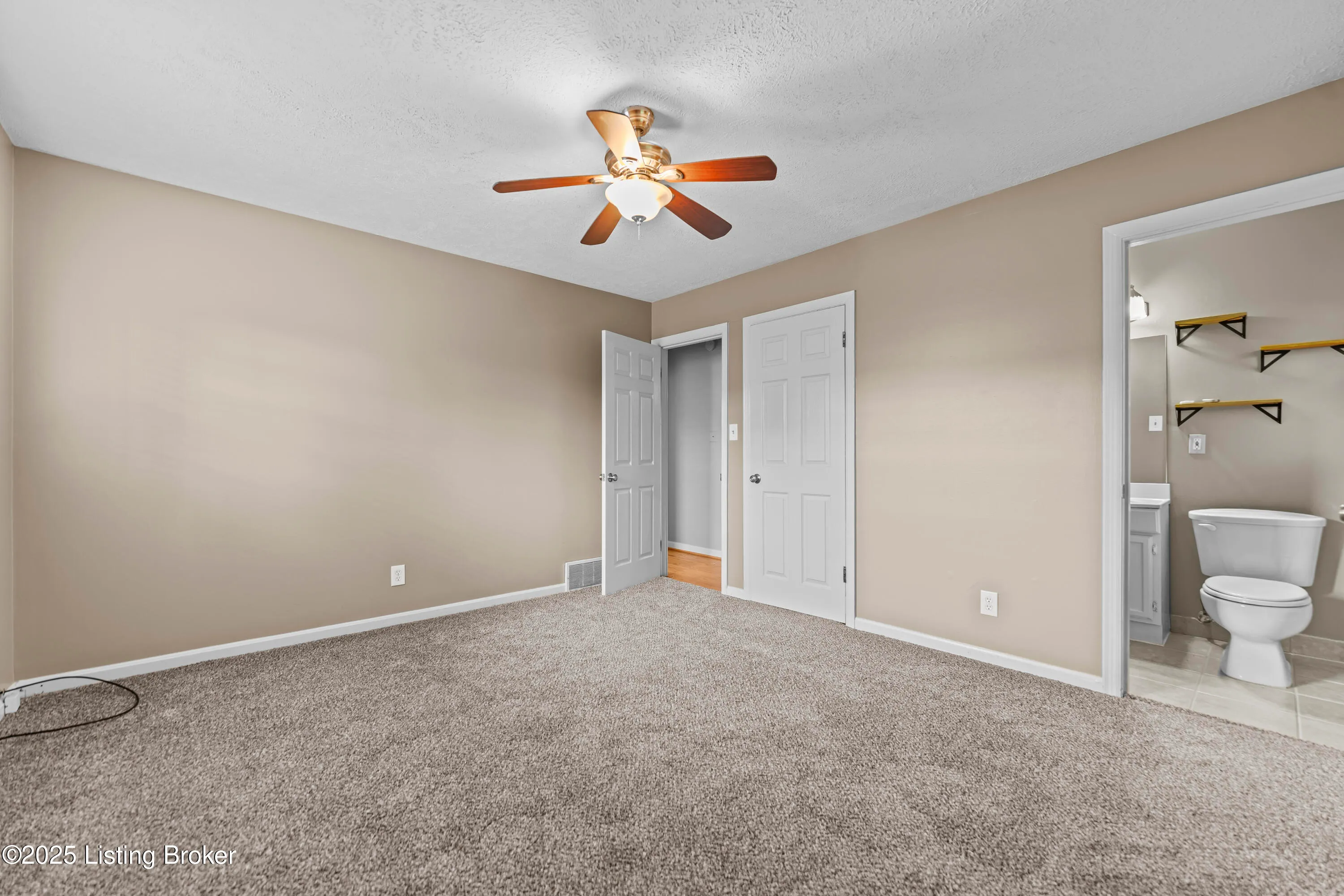 Louisville, Kentucky 40222, United States, 3 Bedrooms Bedrooms, ,2 BathroomsBathrooms,Residential,Active,140015