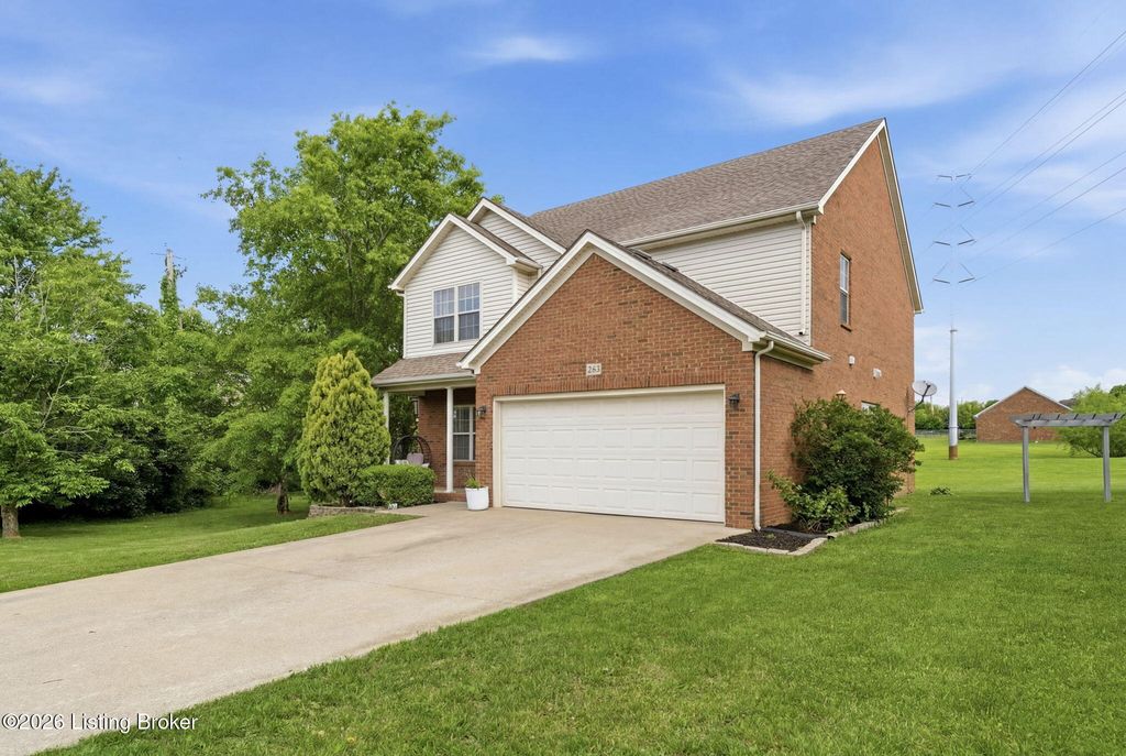 Photo of 253 Percheron Dr, Richmond, KY 40475 (MLS # 1717446)