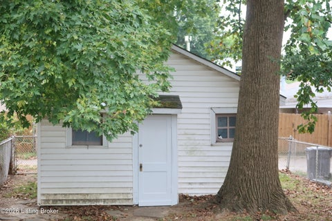Tiny photo for 544 W Whitney Ave, Louisville, KY 40215 (MLS # 1729808)
