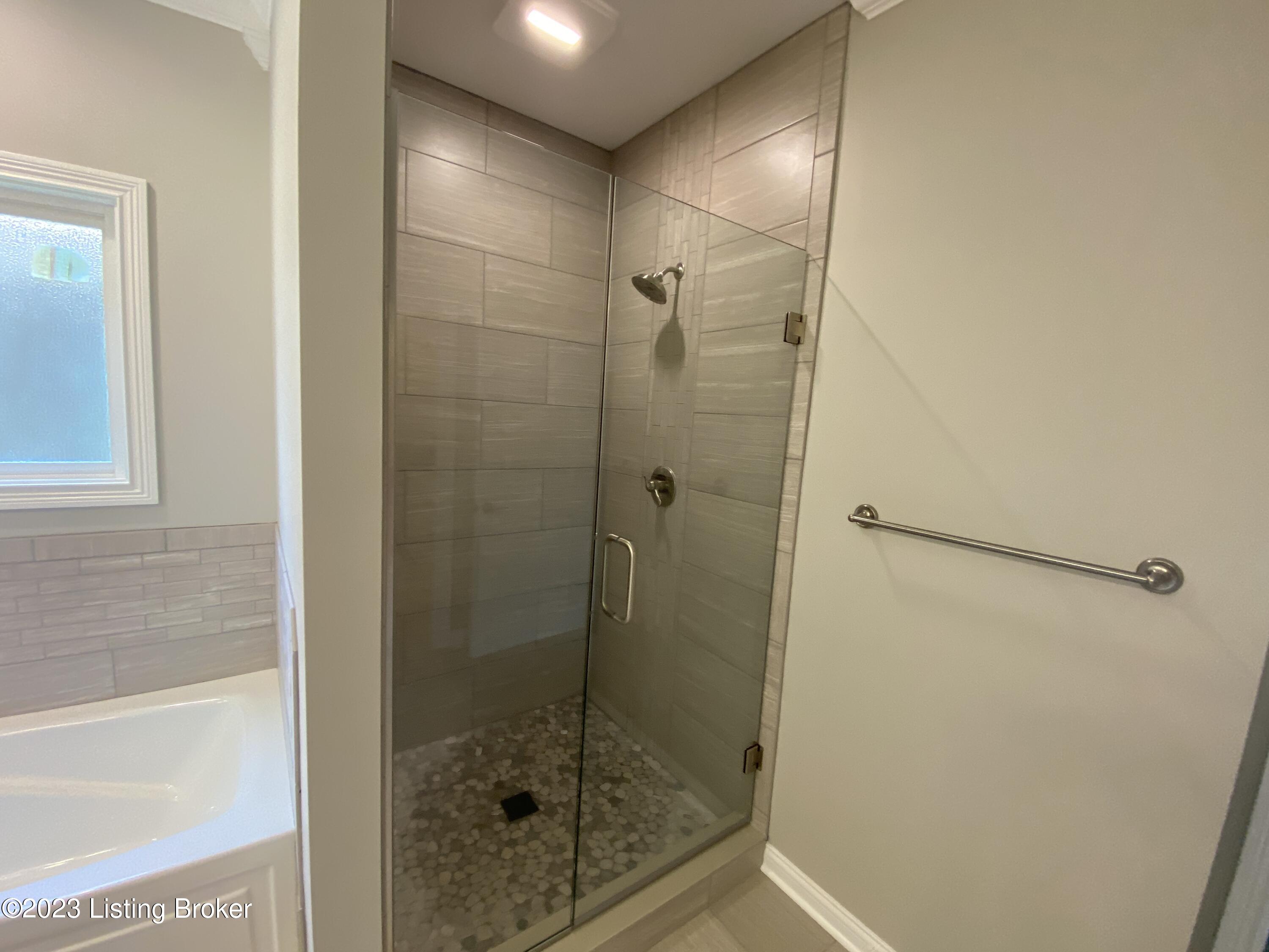 7515 Pavilion Park Rd, Louisville, Kentucky image 46