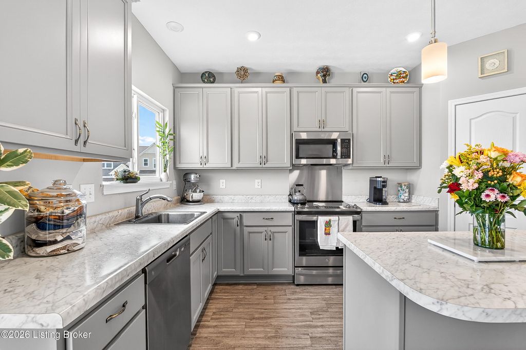 Photo of 142 Wildflower Ave, Mt Washington, KY 40047 (MLS # 1715724)