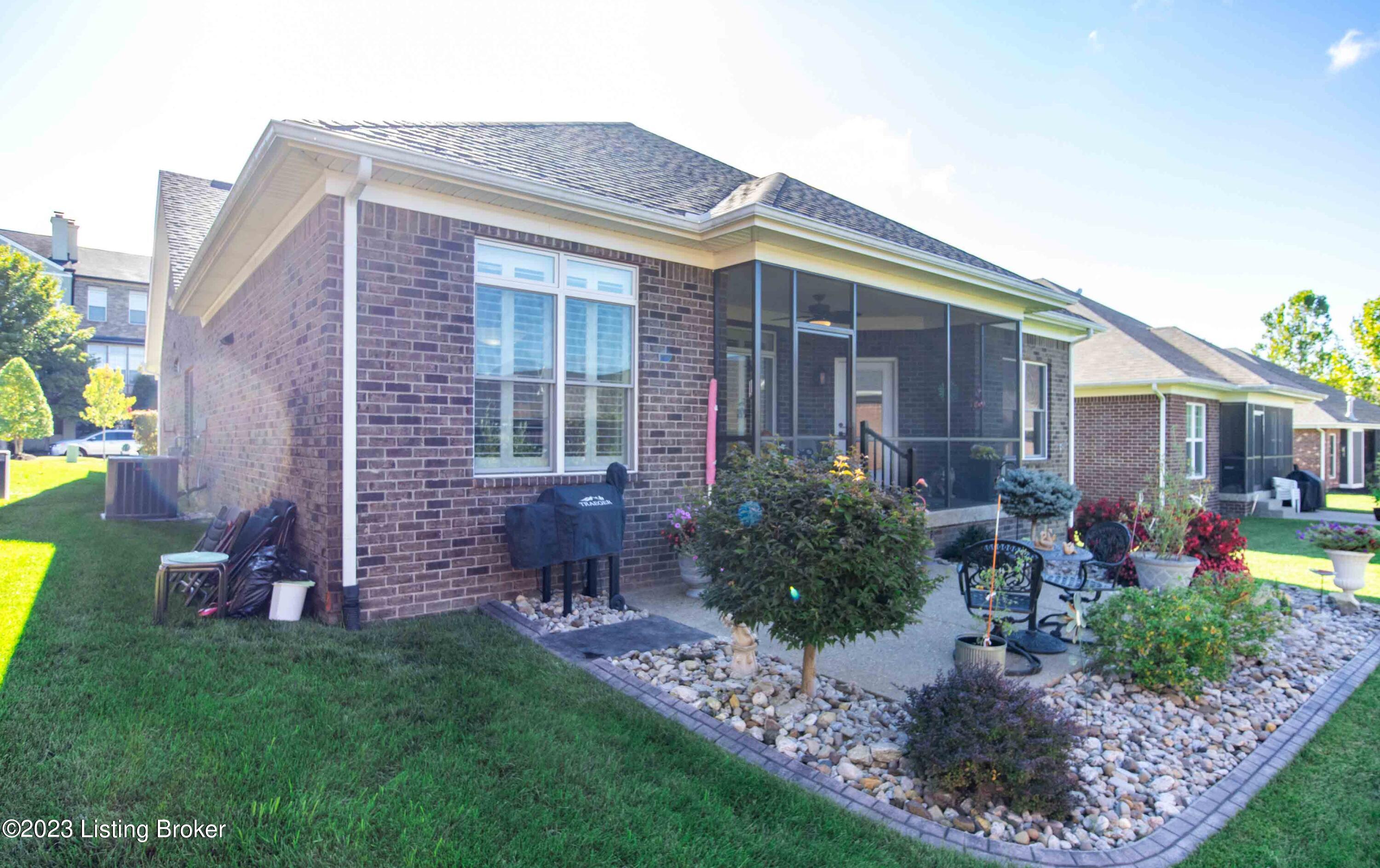 1102 Tulip Hill Way, Louisville, Pennsylvania image 31