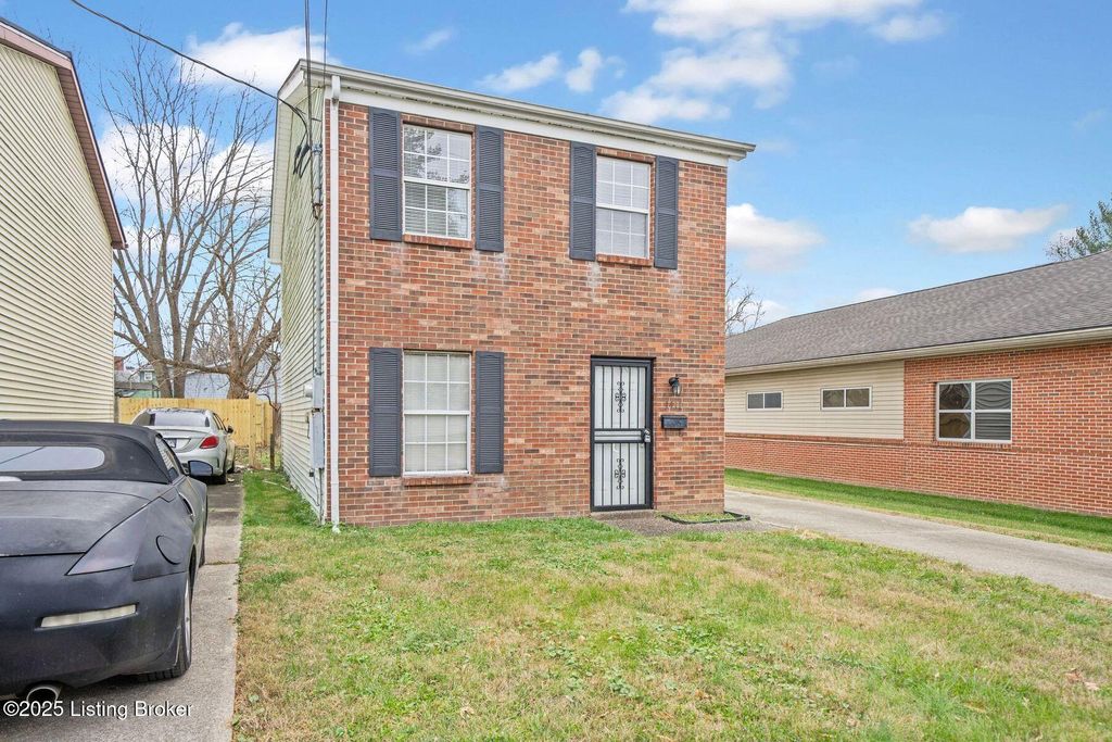 Photo of 4411 La Salle Ave, Louisville, KY 40215 (MLS # 1704498)