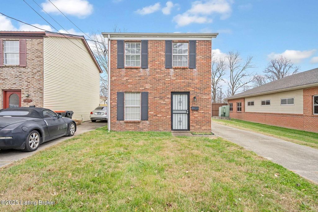 Photo of 4411 La Salle Ave, Louisville, KY 40215 (MLS # 1704498)