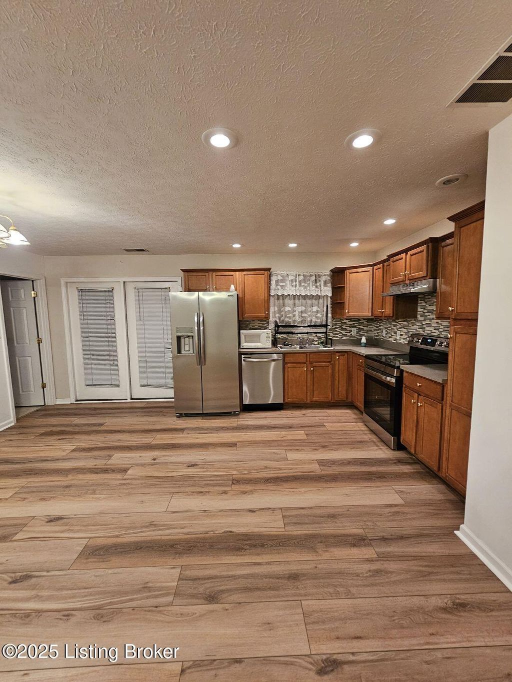 Photo of 72 Lone Oak Dr, Eminence, KY 40019 (MLS # 1706991)