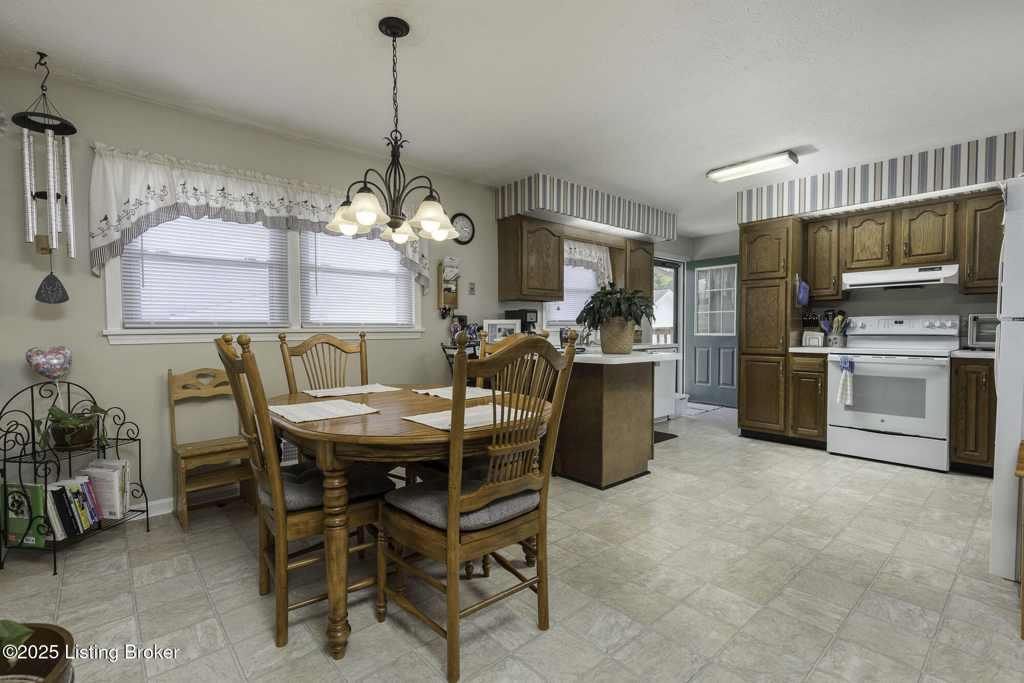 7407 Beahl Blvd, Louisville, Kentucky image 17