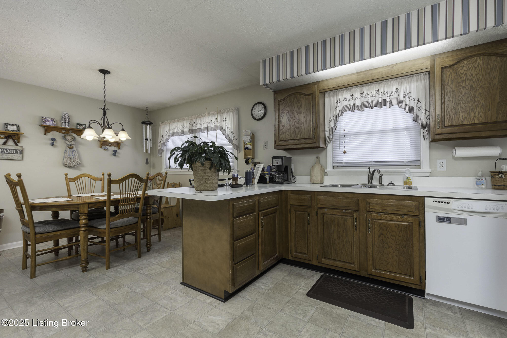 7407 Beahl Blvd, Louisville, Kentucky image 21