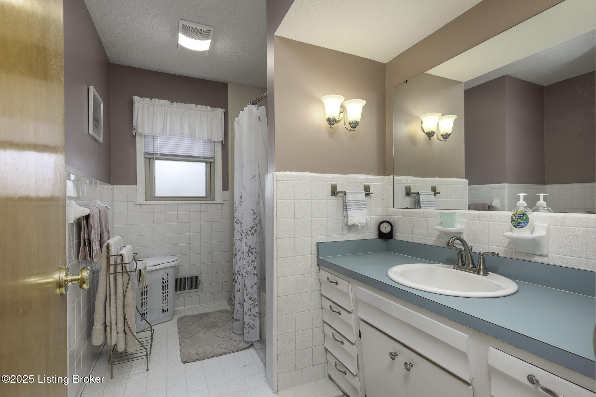 7407 Beahl Blvd, Louisville, Kentucky image 23